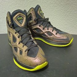 NIKE  MENS  SIZE 11    $35