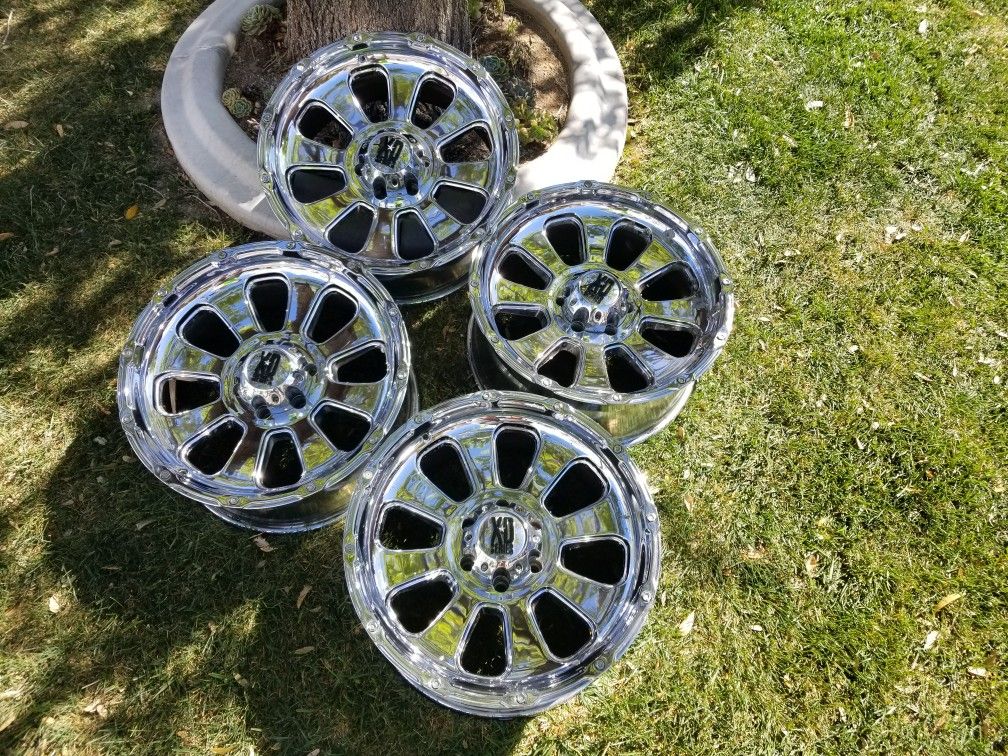 XD Series 20x10 CHROME RIMS