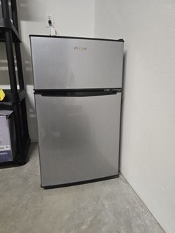 3.1 cu. ft. Whirlpool Mini Fridge