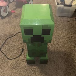 Mincraft creeper mini fridge 