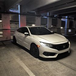 Honda Civic Coupe 2017