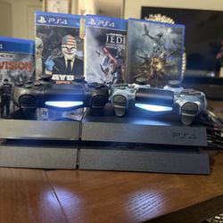 PS4 PlayStation 4 con 4 Juegos Y 2  controller los cables y garantía premium seller p4