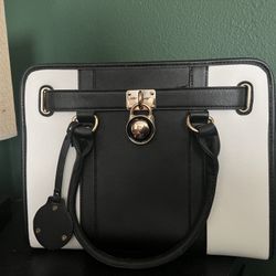 Black & White Handbag 