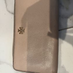 Tory Burch wallet