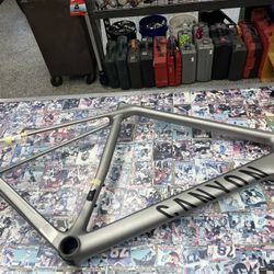Canyon Endurace CF SL Carbon Frame Medium 