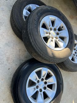 Chevy truck / Silverado Tahoe / wheels and tires