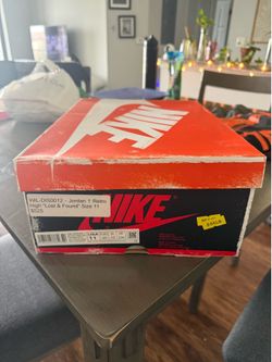 Jordan 1 Chicago lost and found  sz 11