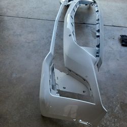19/20 Cadilla Ct5 Front Bumper