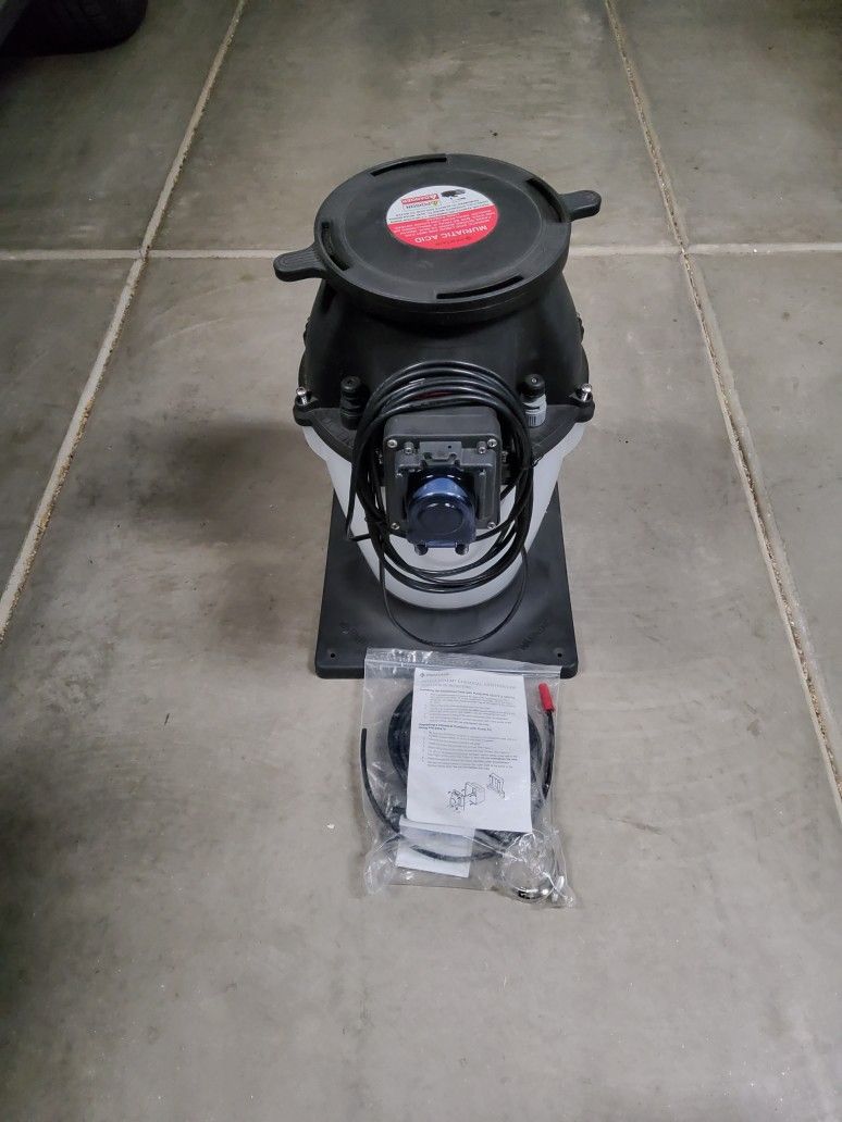 Pentair IntelliChem Acid Tank w/ Mounted Pump 522472 Pool Spa Chemical Feeder 522473