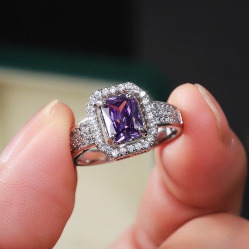 "Radiant Cut Pure Purple CZ Beautiful Silver Luxury Wedding Ring, K840