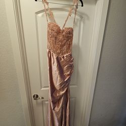 *NEW* Women's Dusty Pink Formal Dress, Size 8