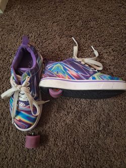 $20.! "HEELYS" PRO-20 PRINTS SNEAKERS size 1Y.