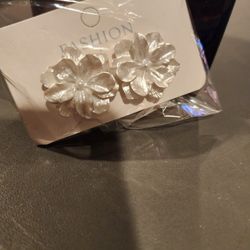 White Flower Earings