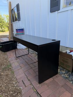 Desk Hardly Used!