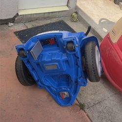 Feber Dareway Revolution Blue 12V kids ride-on scooter.