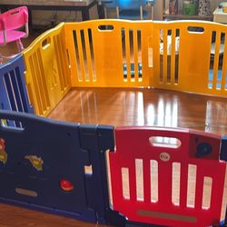 Baby Play Pens 