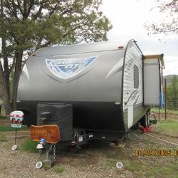 2018 FOREST RIVER SALEM LITE