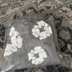 Demin Tear Shorts ( BRAND NEW) 