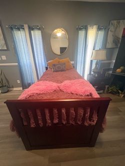 Beautiful twin bed