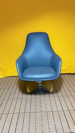 Bernhardt Canelle Swivel Lounge Chair (2 available)