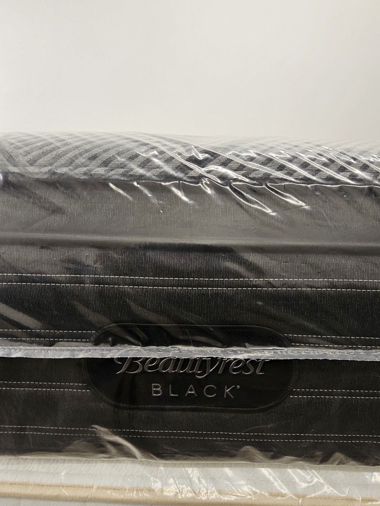 New King Size Mattress - Beautyrest Black 