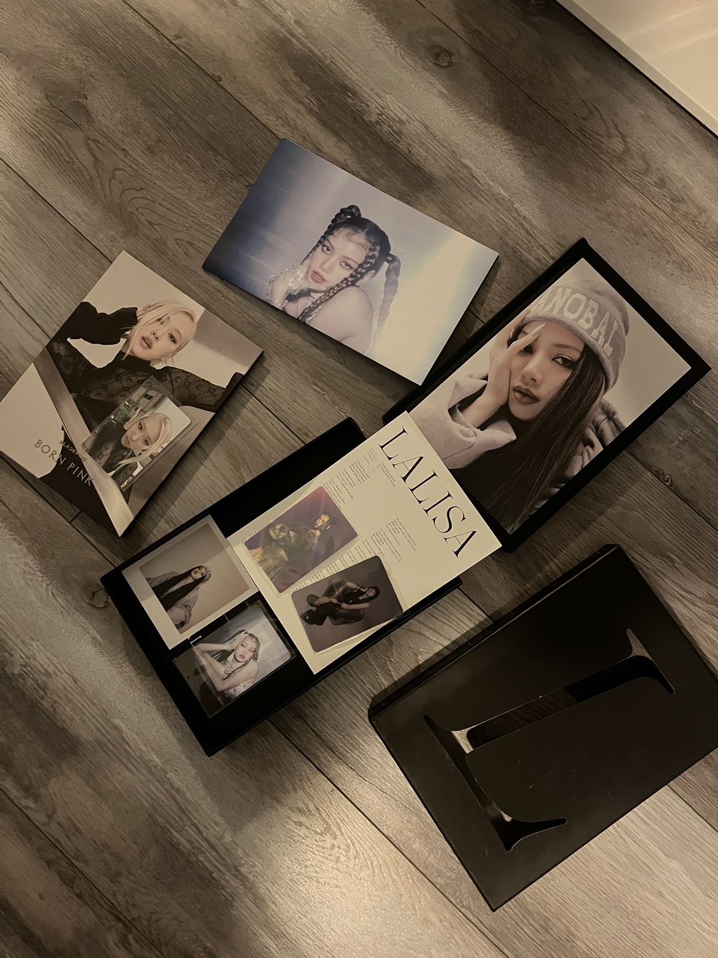 LALISA album and born pink rose album Set