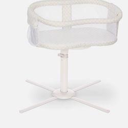 Halo Swivel Bassinet 