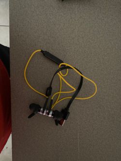 Stanley wireless headphones