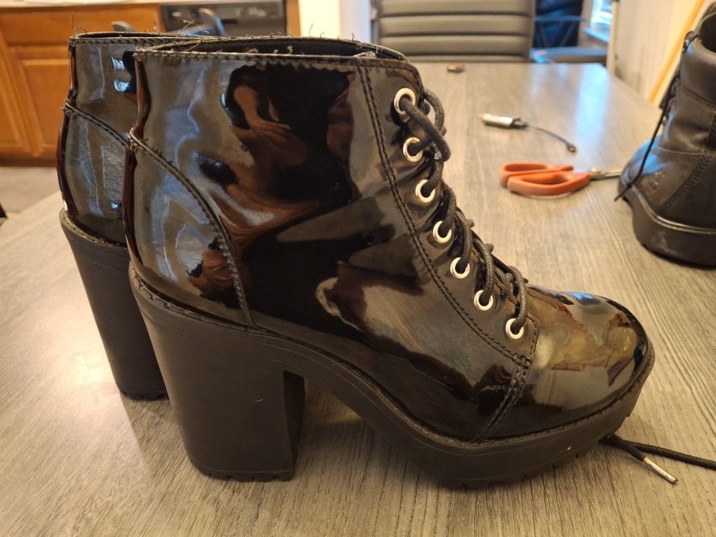 Women's Size 7 Lace-up Ankle Boots
