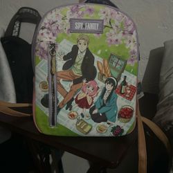 $10 - Spy family - From Hot Topic 