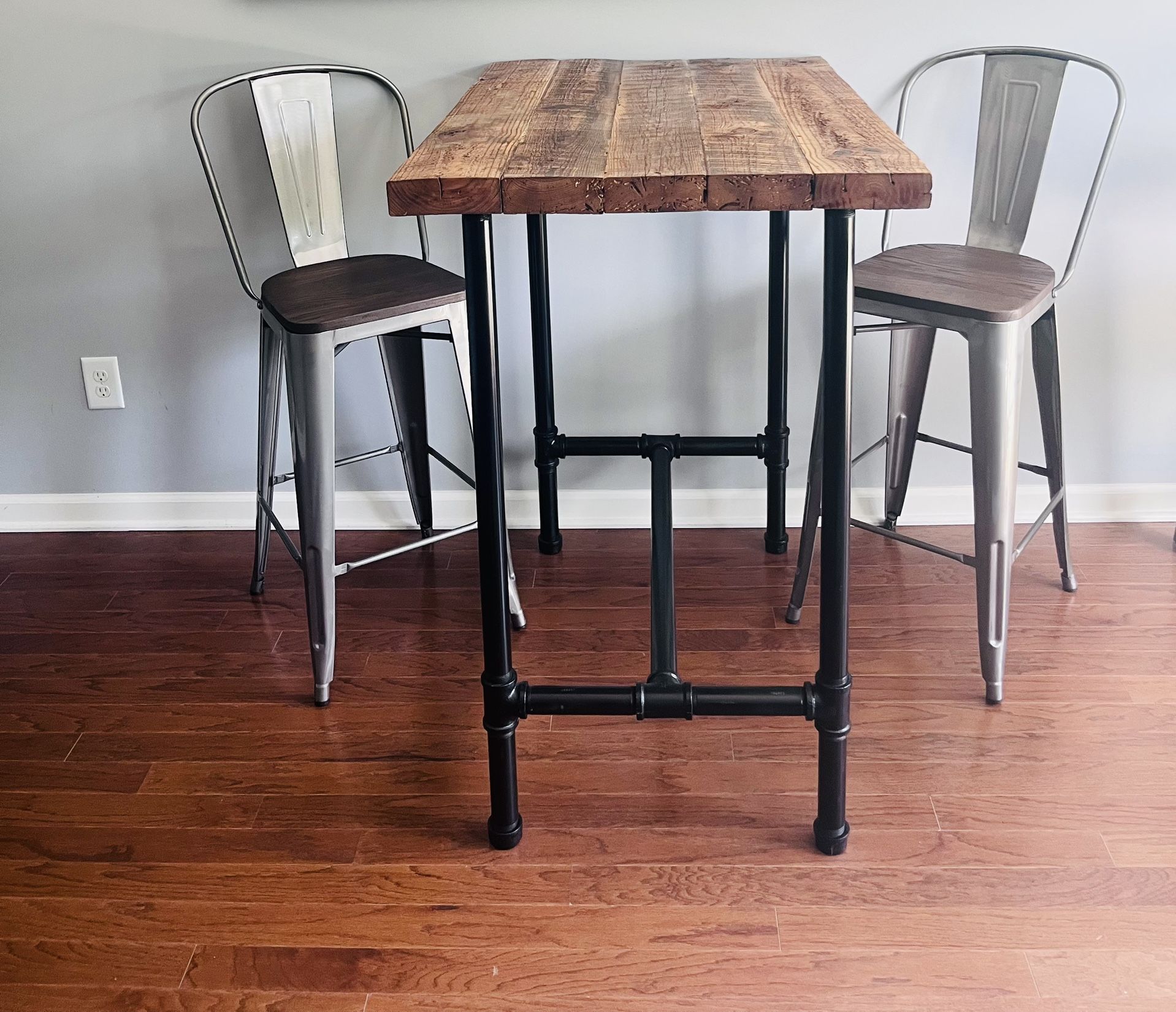 Rustic Barn Wood Table with Black Metal Pipe Legs with 2 Chairs