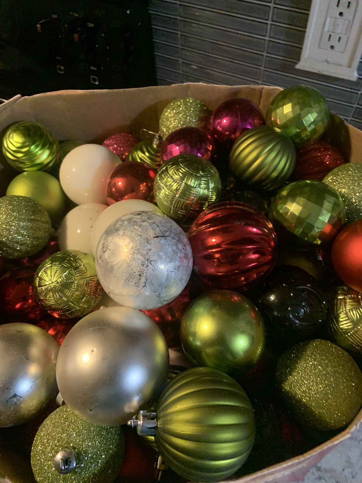 christmas lights an bulbs