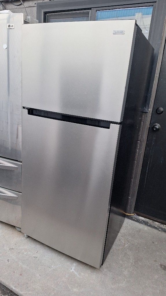 APARTMENT REFRIGERATOR, 2021 (DELIVERED)