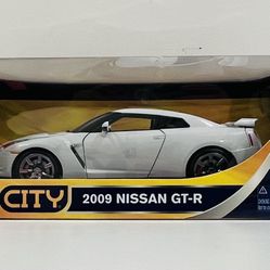 Brand New/In-Box: DUB CITY 1:18 2009 Nissan GT-R DieCast from Jada Toys