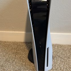 PS5 With Accessories 