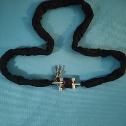 New 4 Foot Chain and Lock With 3 Keys N Protective Sleeve 