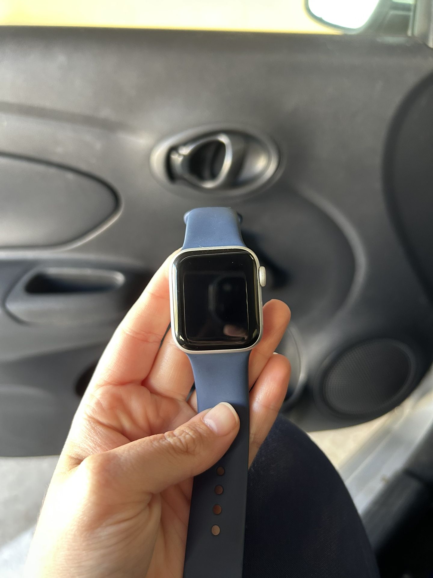 Apple Watch SE NEED GONE ASAP