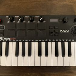 AKAI Professional MPK Mini Play