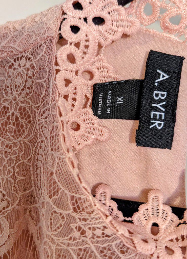 A. Byer Lace High Neck Sleeveless Blouse Pink Size XL