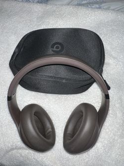Beats Studio Pro