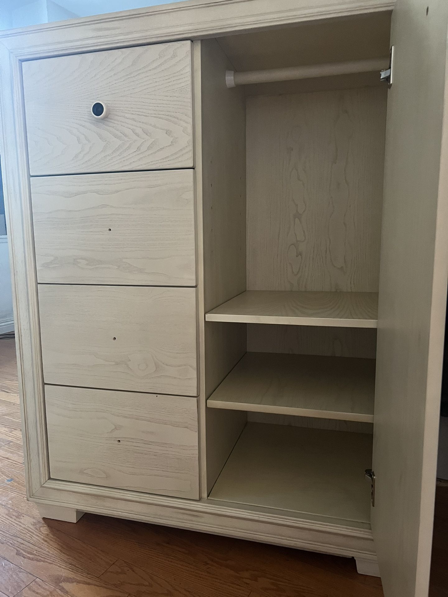 Wardrobe And Dresser  For Kids
