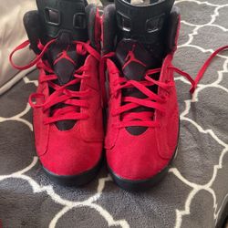 Men’s red Jordans 10 1/2