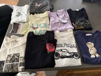 Lot Of 9 Like New ( Some New With Tags) Juniors Shirts Size Small All For $20