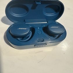 Bosé Wireless Earbuds 