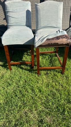 6 Chairs counter height free