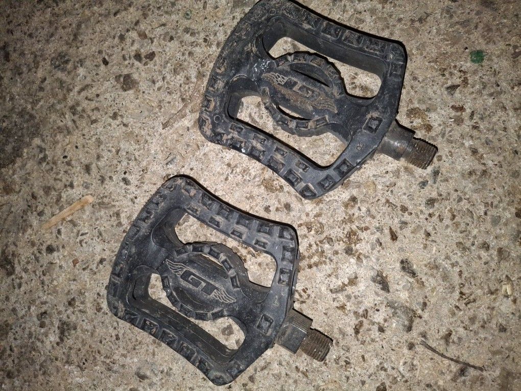 Old School Gt / Dyno Pedals
