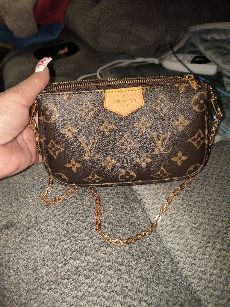 Louis Vuitton Purse 