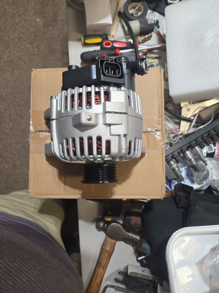 12 V Alternatornew
