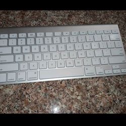 Apple keyboard A1314