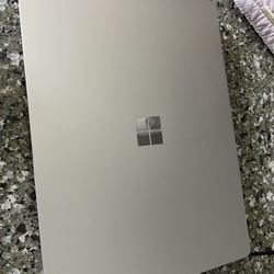 Microsoft Surface Laptop Go 2